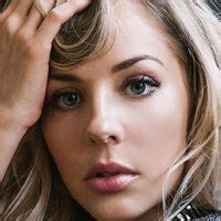 MacKenzie Porter Nude, OnlyFans Leaks, Fappening